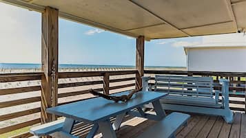 Queen's Quarters, 2 Bedrooms, Kitchen, Beachfront | Terrace/patio