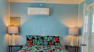 Classic Cottage, 2 Bedrooms, Kitchen | 1 bilik tidur, cadar katil