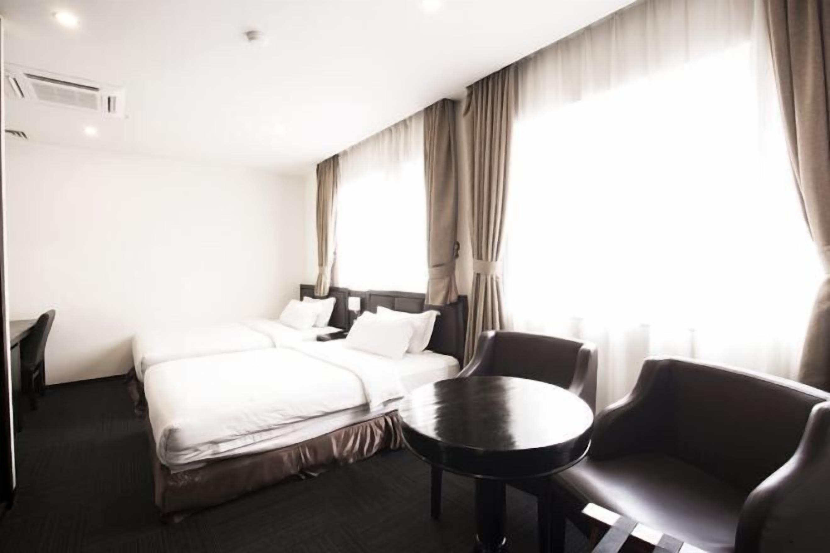 Peralatan tempat tidur premium, item bar mini percuma 