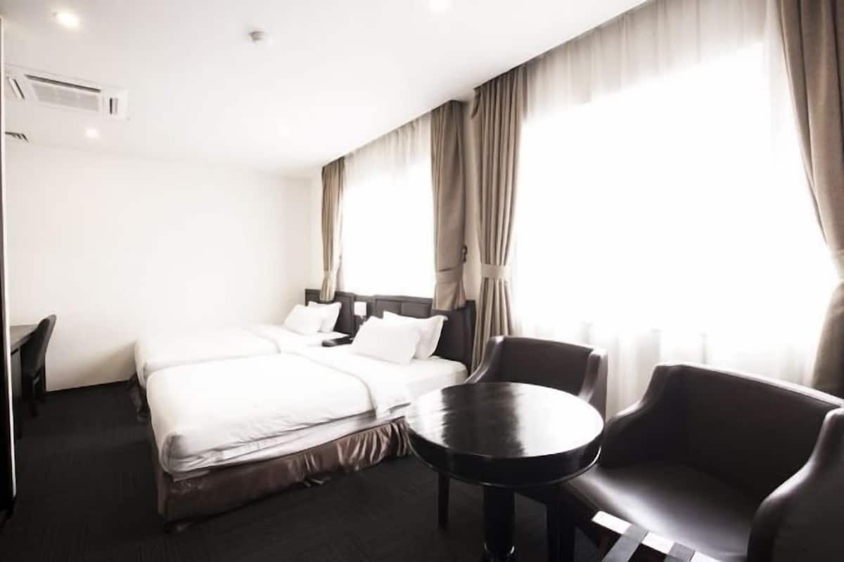 Peralatan tempat tidur premium, item bar mini percuma