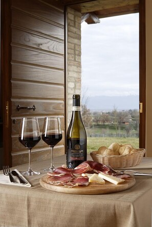 Literie de qualité supérieure, couette en duvet d'oie, minibar