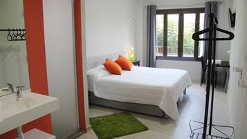 Habitació doble, 1 llit doble | Roba de llit d'alta qualitat, wifi gratuïta i roba de llit