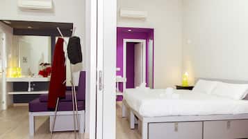 Suite | Premium bedding, free WiFi, bed sheets