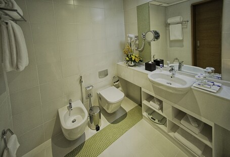 TRYP by Wyndham Abu Dhabi City Centre - Image 11