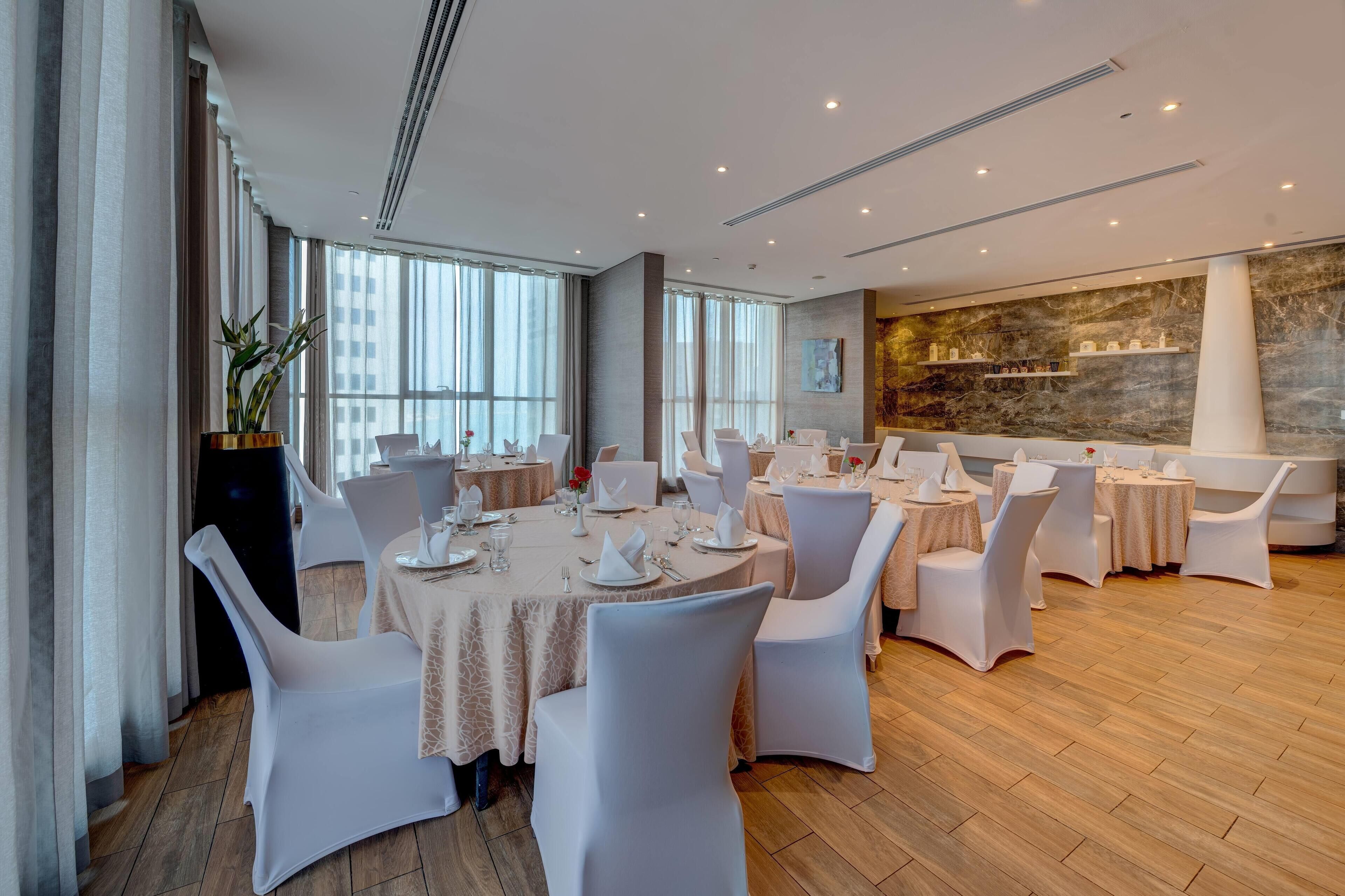 Photo - TRYP by Wyndham Abu Dhabi City Center