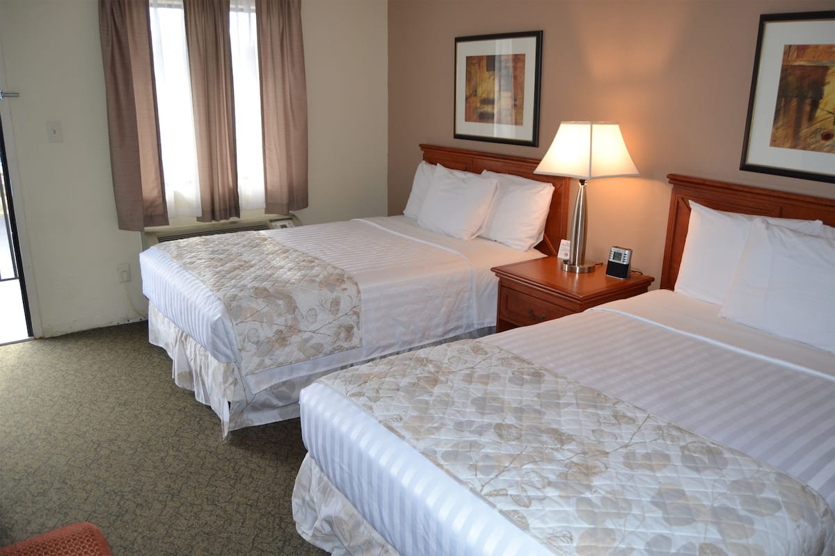 Standard Room, 2 Double Beds, Non Smoking, Refrigerator | Premium bedding, pillowtop beds, iron/ironing board (on request)