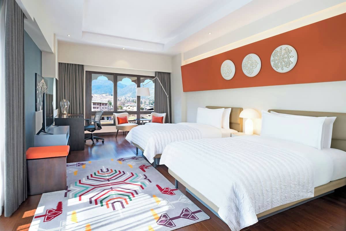 1 phòng ngủ, bộ đồ giường cao cấp, minibar, két bảo mật tại phòng 