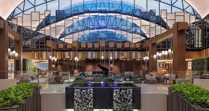 Hyatt Regency Dubai Creek Heights