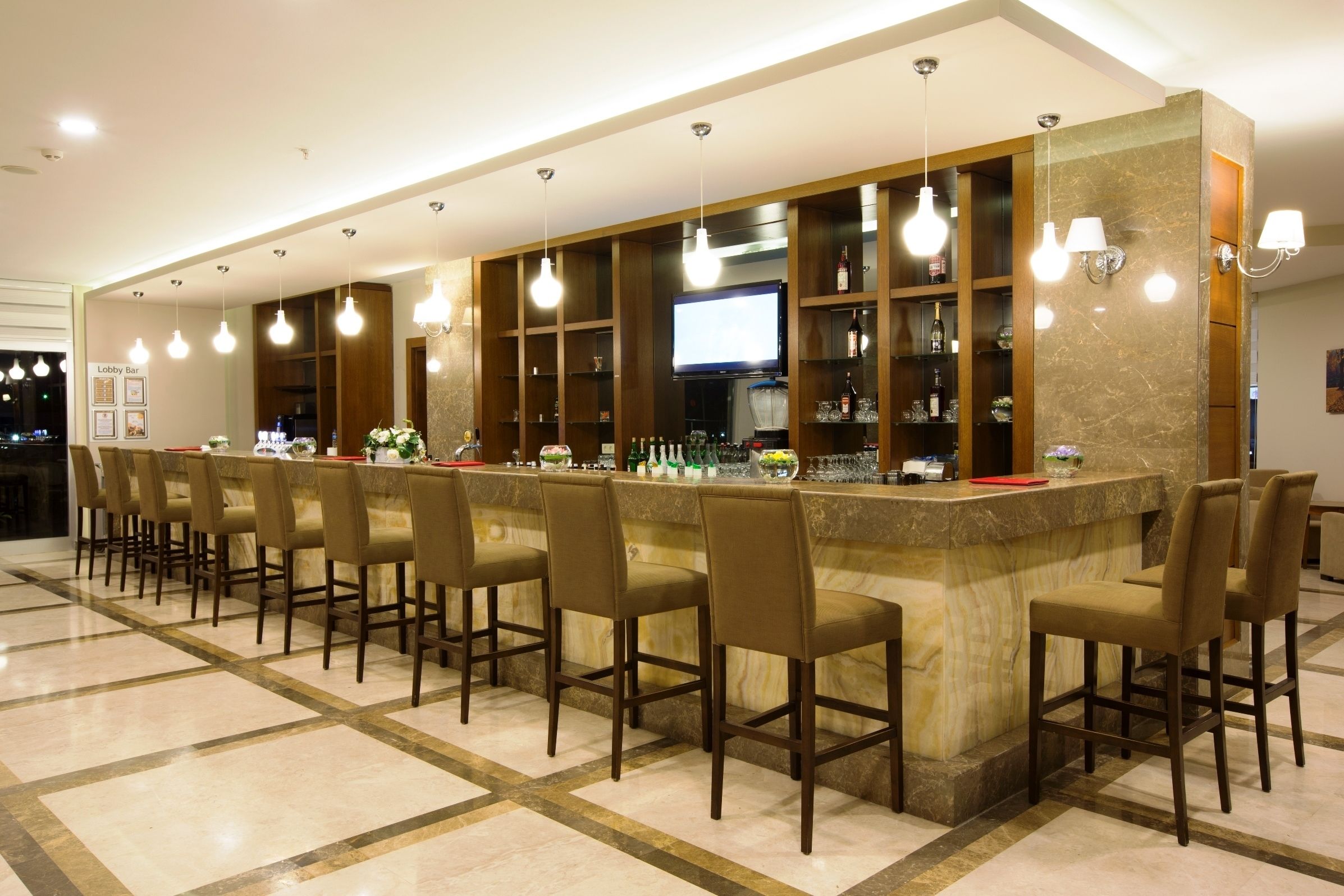 3 Bars/Lounges, Poolbar, Strandbar
