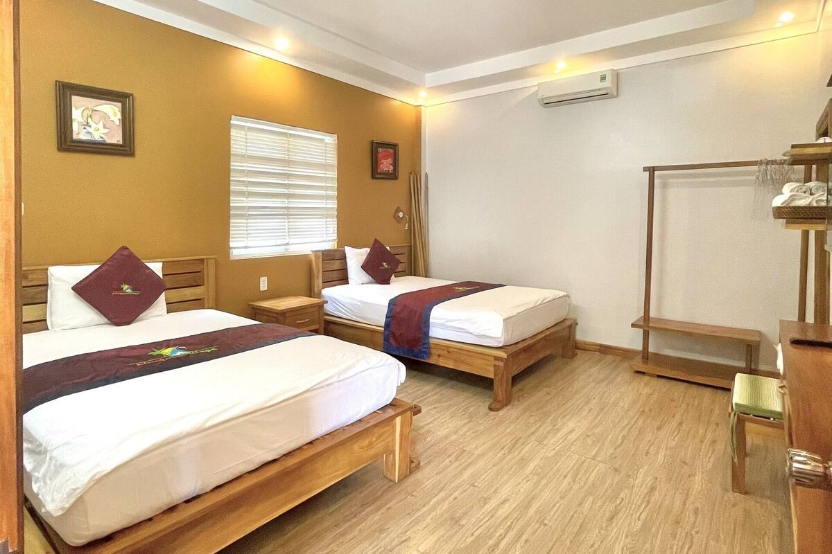 Family Villa, 3 Bedrooms | Meja, kalis bunyi, Wi-fi percuma, cadar katil 
