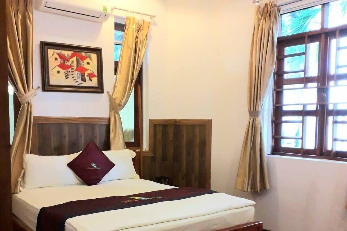 Family Villa, 2 Bedrooms | Meja, kalis bunyi, Wi-fi percuma, cadar katil 