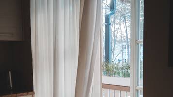 Appartement, 3 slaapkamers (with balcony) | Uitzicht op de tuin