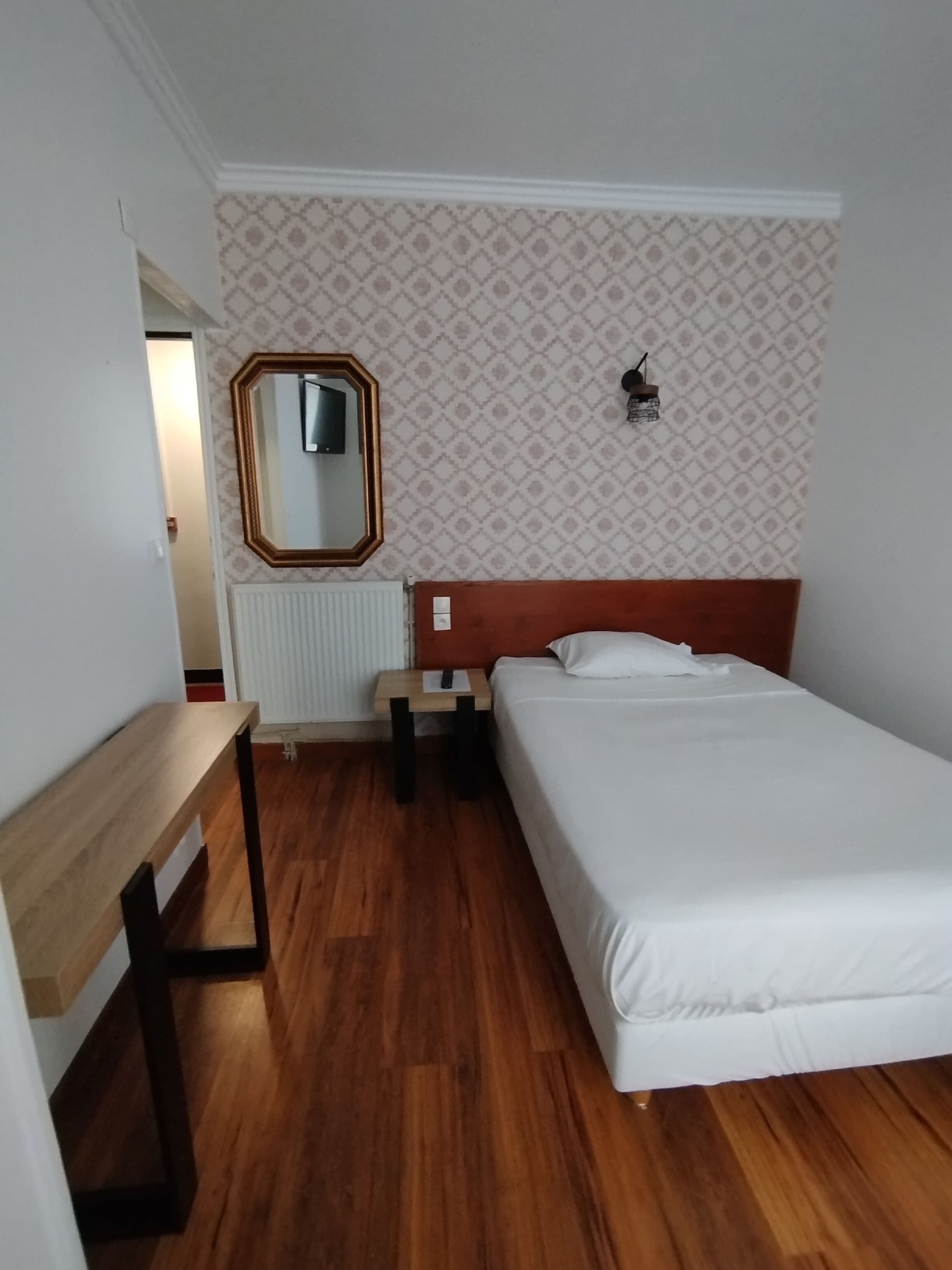 Studio | Premium bedding, soundproofing, free WiFi