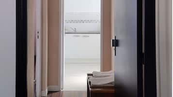 Estudio estándar (Triple) | Ropa de cama de alta calidad, sistema de insonorización, wifi gratis