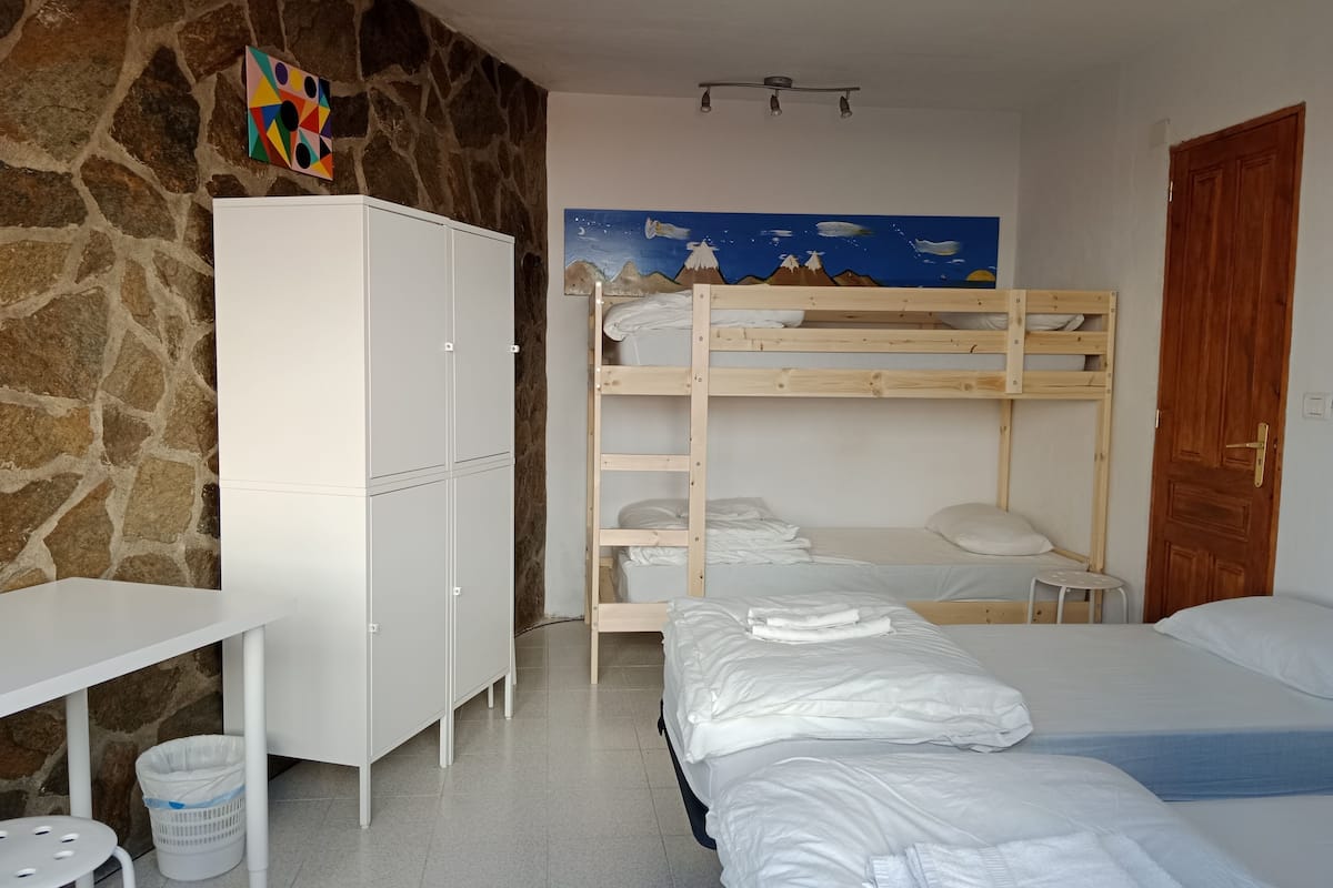 Basic Shared Dormitory | 1 bedroom, down duvets, desk, iron/ironing board