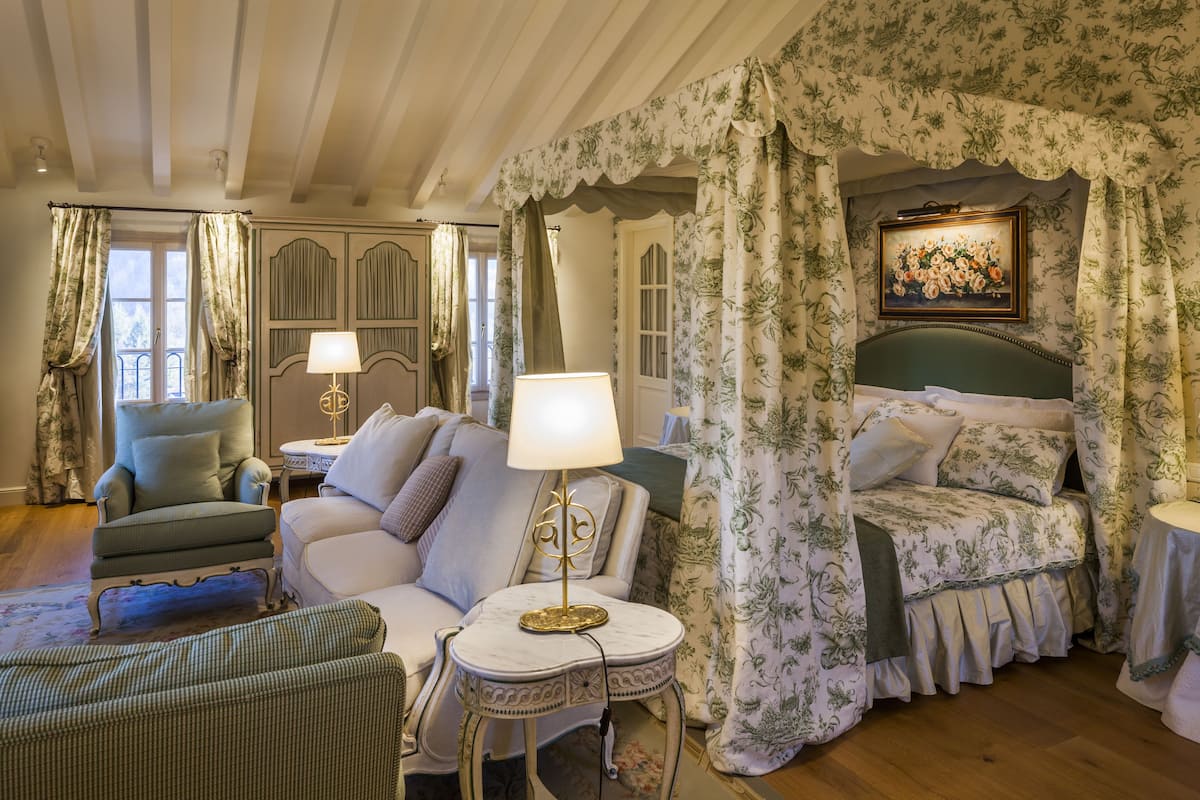 Suite, 1 camera da letto | Biancheria da letto di alta qualità, minibar, una cassaforte in camera