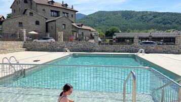 Seasonal outdoor pool