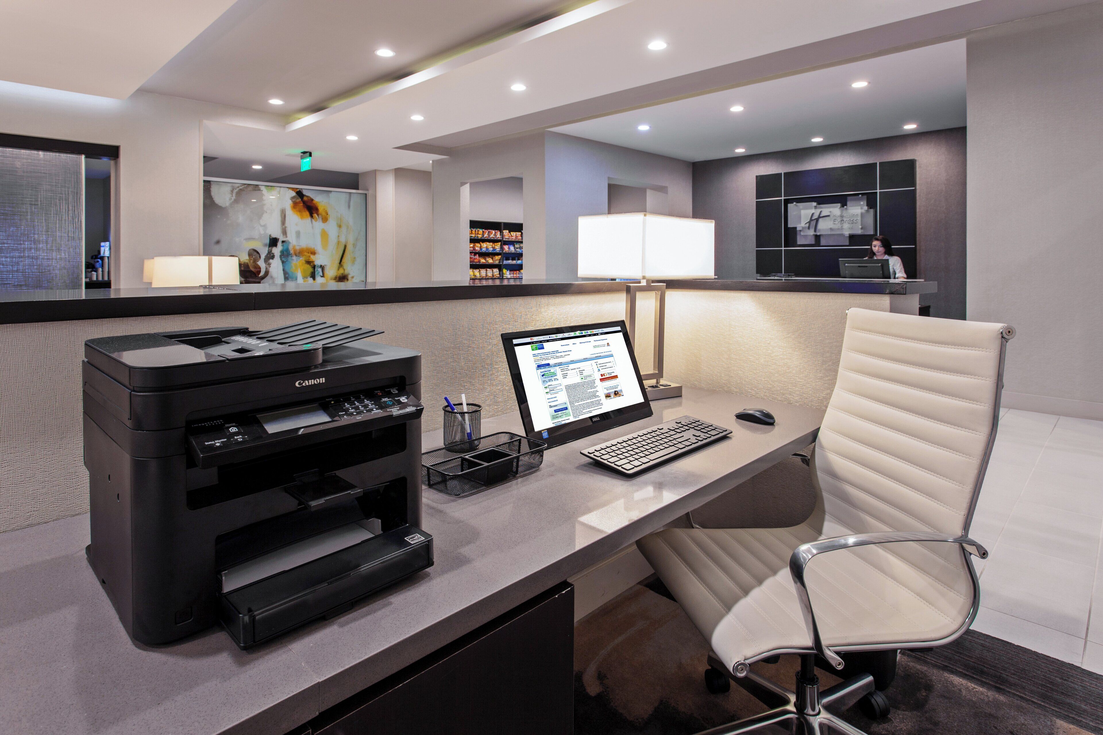 Photo - Holiday Inn Express & Suites Anaheim Resort Area by IHG
