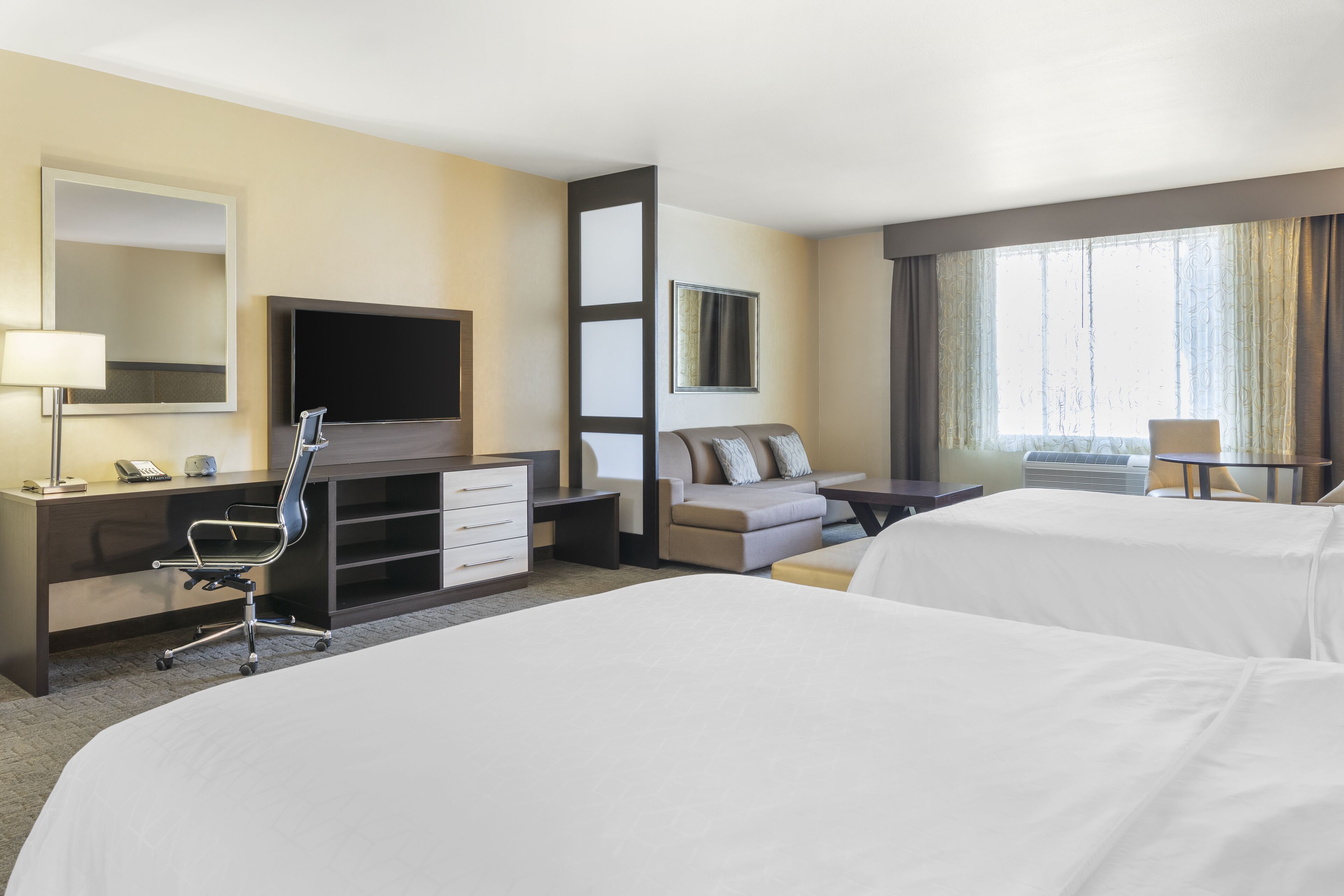 suite, 1 bedroom | memory-foam beds, in-room safe, iron/ironing board