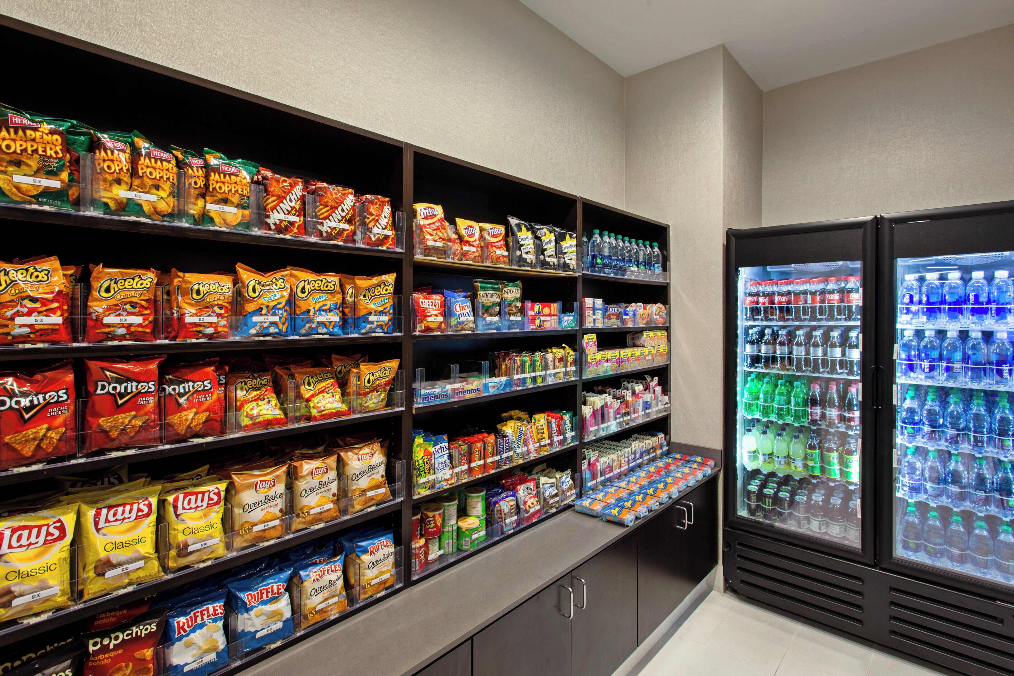 Photo - Holiday Inn Express & Suites Anaheim Resort Area by IHG