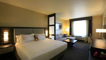Memory foam beds, in-room safe, iron/ironing board
