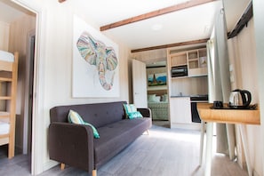 En 40-tommers LCD-TV med Parabol-TV samt TV