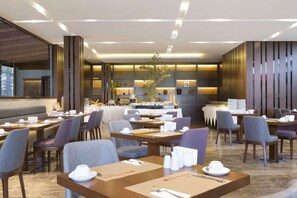 Restaurant - Ramada by Wyndham Istanbul Florya (Istanbul)
