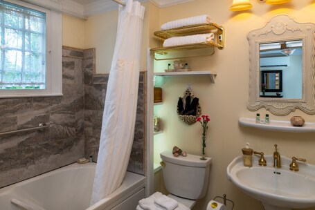 Abbington Green Bed Breakfast Inn - Image 103