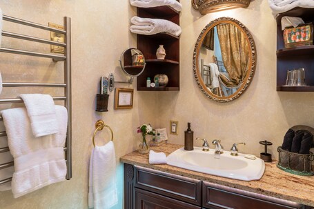 Abbington Green Bed Breakfast Inn - Image 79