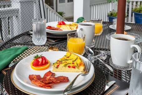Abbington Green Bed Breakfast Inn - Image 24