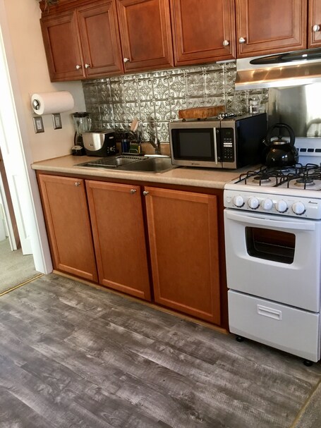 Abbington Green Bed Breakfast Inn - Image 8