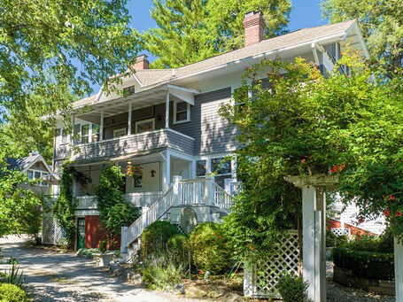 Abbington Green Bed Breakfast Inn - Image 43