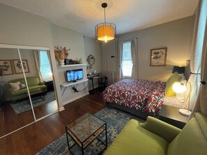 1 bedroom, memory foam beds, individually decorated