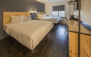 Double Room | Premium bedding, desk, iron/ironing board, free WiFi - Bklyn House (Brooklyn)