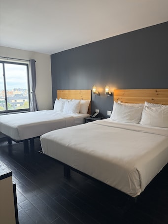 Double Room. Bklyn House