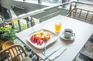 Desayuno estilo bufé