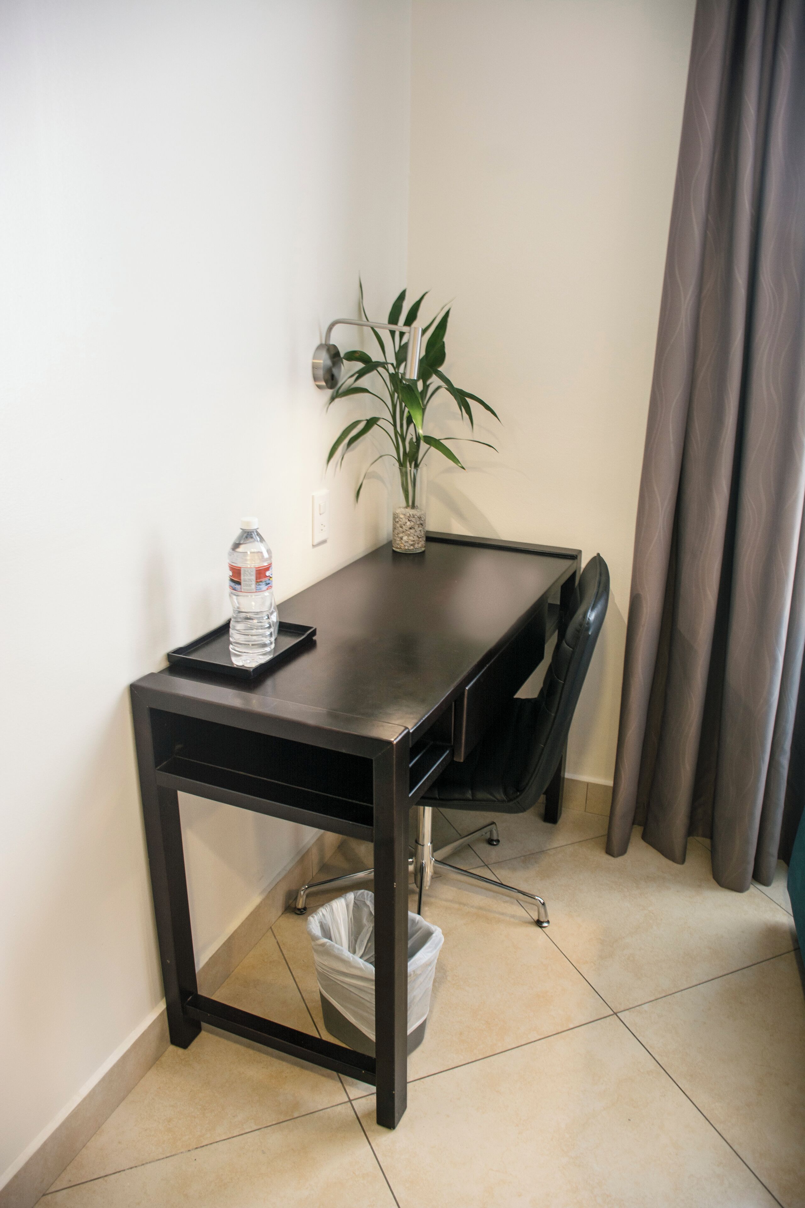 1 bedroom, premium bedding, in-room safe, desk