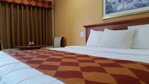 Premium bedding, memory foam beds, free WiFi, bed sheets - Kona Inn Motel Anaheim (Anaheim)
