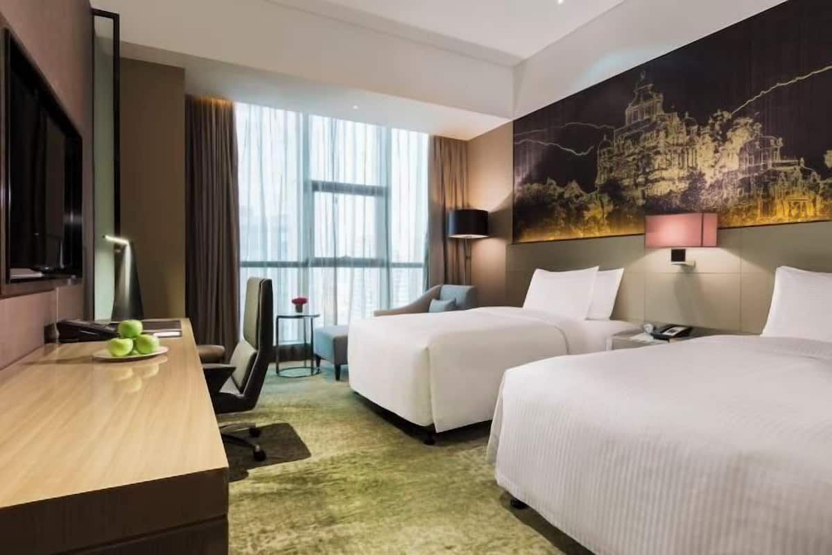 Minibar, in-room safe, desk, blackout curtains