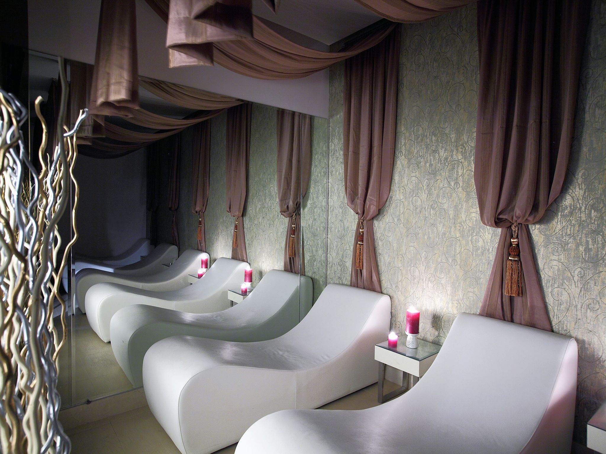 Kropsbehandlinger, body scrub-behandlinger, ansigtsbehandlinger