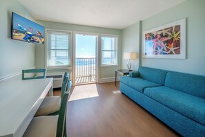 1 bedroom, premium bedding, pillow-top beds, in-room safe