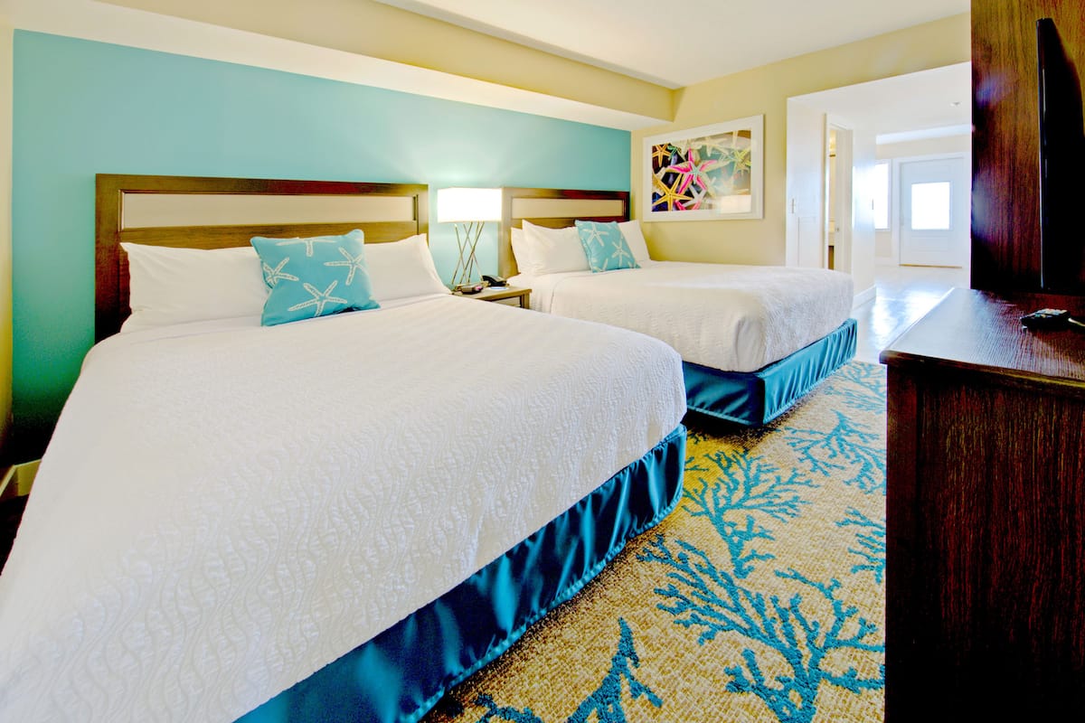 1 bedroom, premium bedding, pillow-top beds, in-room safe