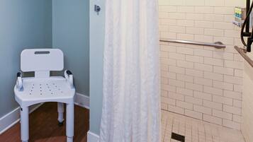 Standard Double Room, Accessible, Partial Ocean View | Bathroom | Combined shower/tub, designer toiletries, hair dryer, towels
