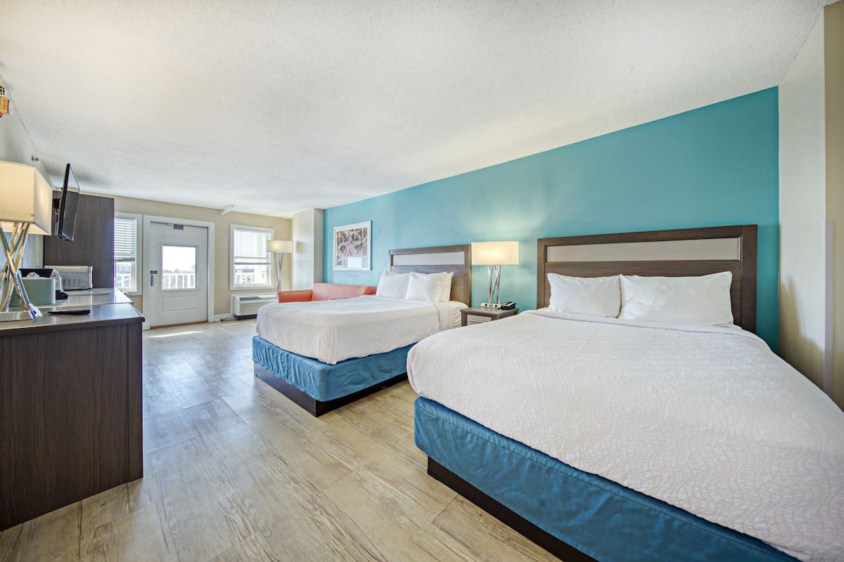 1 bedroom, premium bedding, pillow-top beds, in-room safe