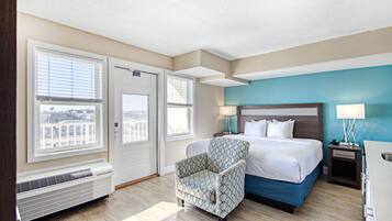 Estudio, 1 cama King size, balcón, vista al océano | 1 habitación, ropa de cama de alta calidad y camas con pillow-top