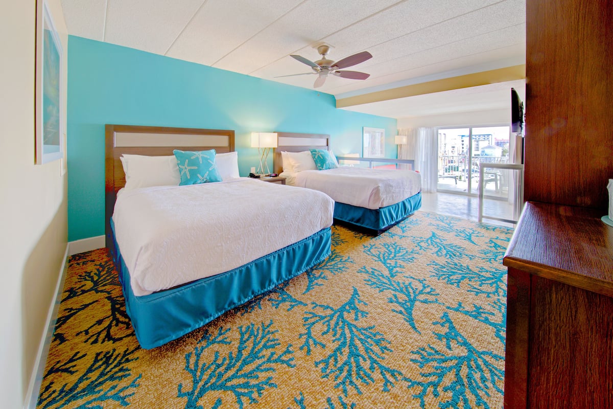 1 bedroom, premium bedding, pillow-top beds, in-room safe