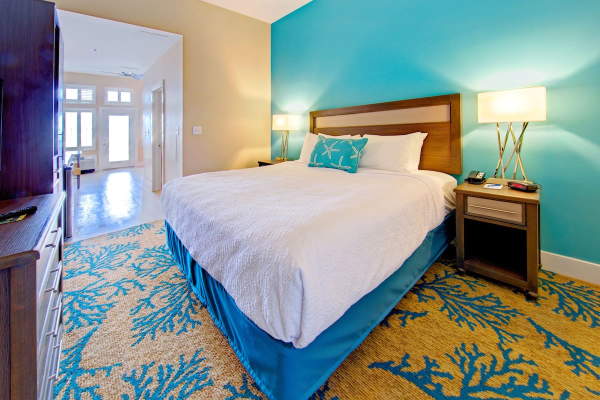 1 bedroom, premium bedding, pillow-top beds, in-room safe