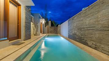 In-room safe, desk, soundproofing, iron/ironing board