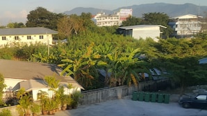 Free self parking - Sorworakit Hotel (Chonburi)