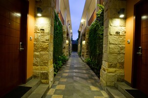 Deluxe Double or Twin Room, 1 Bedroom, Garden View | Exterior detail